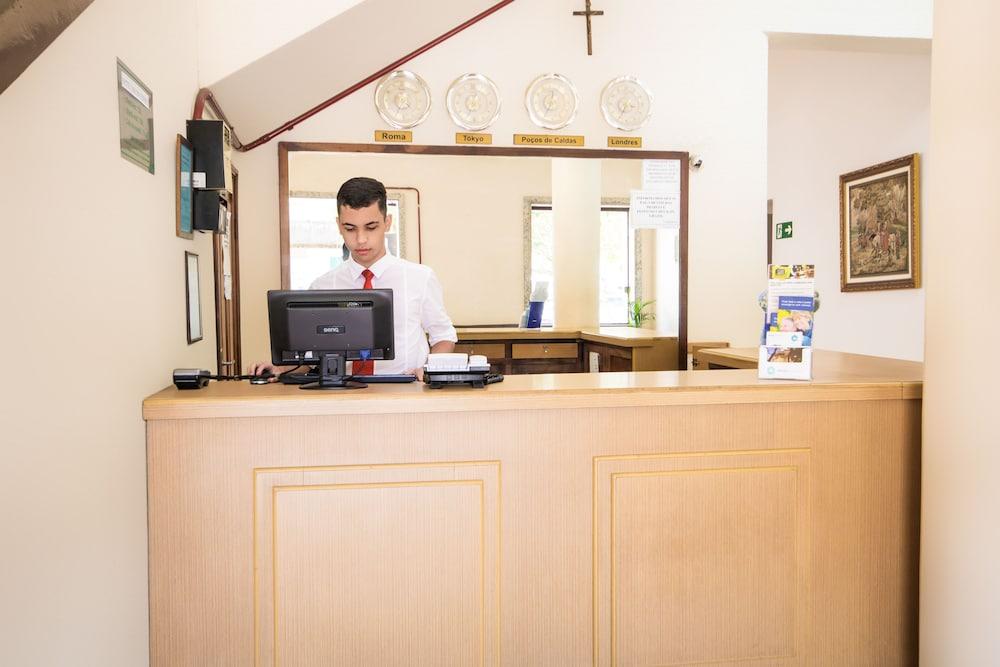 Hotel Euro Suite Pocos De Caldas By Nacional Inn Kültér fotó